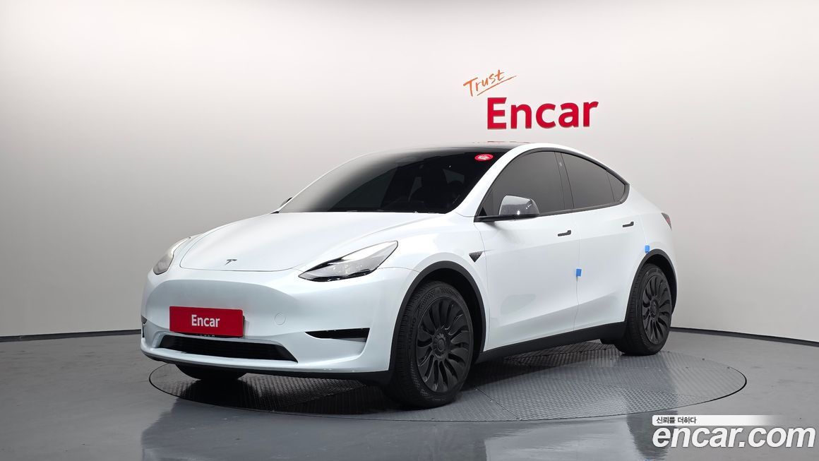 Tesla Model Y 2023