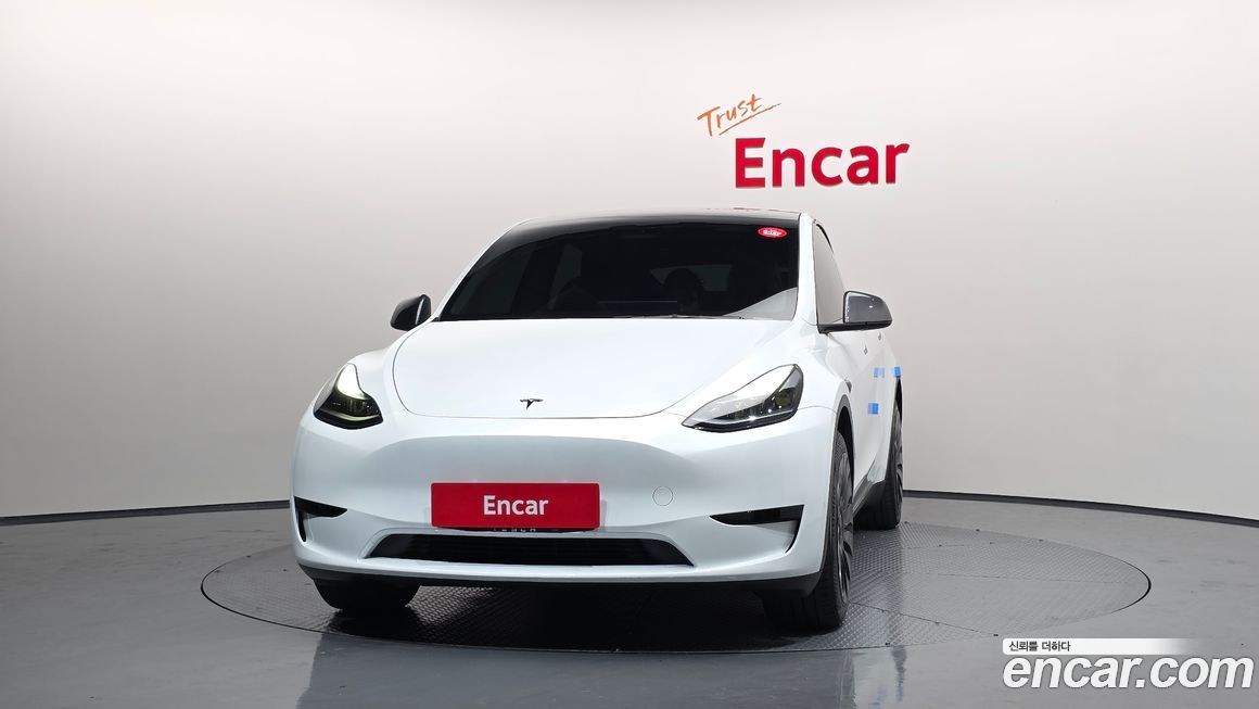 Tesla Model Y 2023