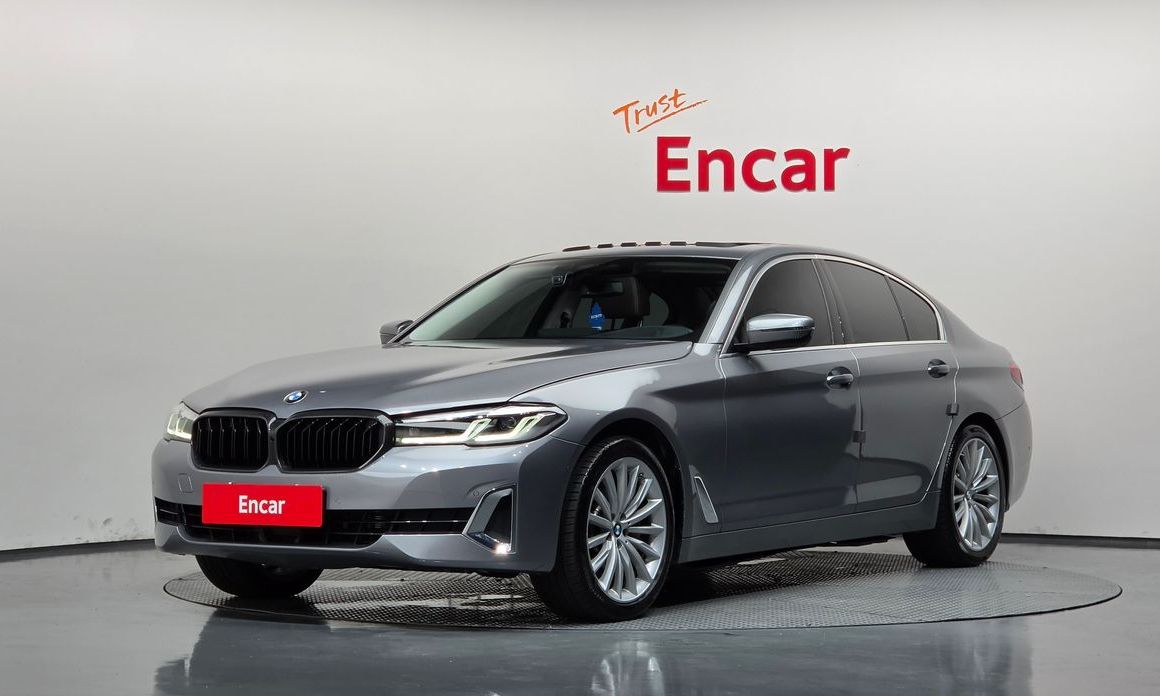 BMW 5-Series 2023