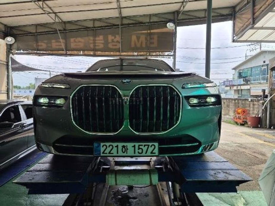 BMW 7-Series 2023