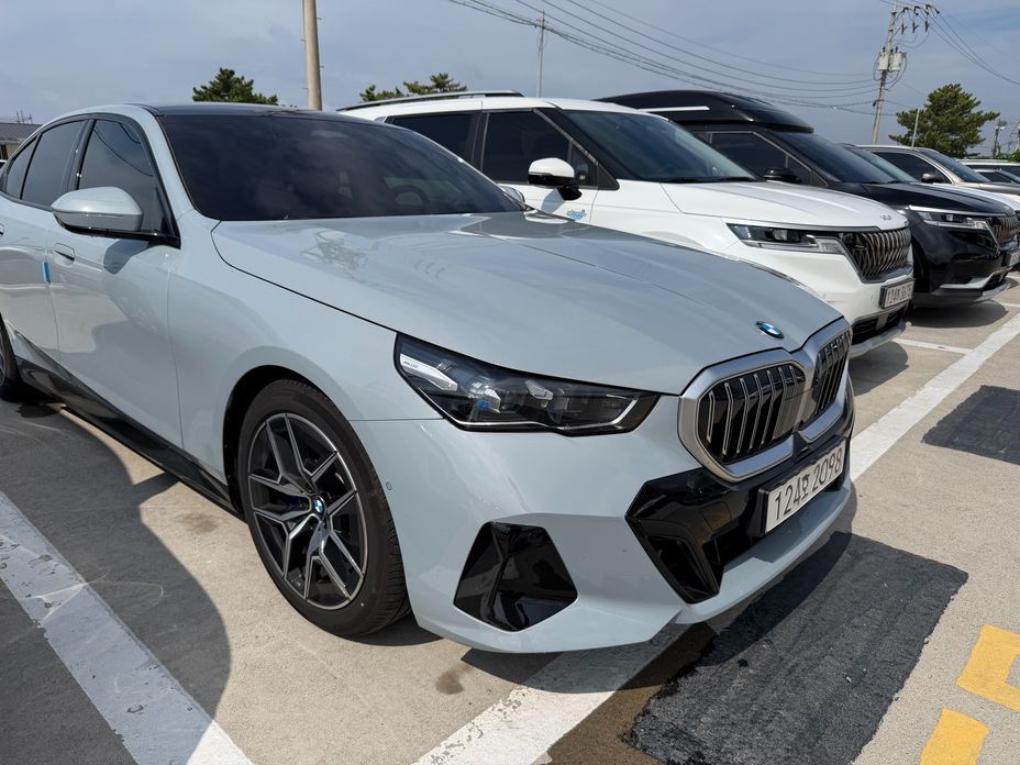 BMW 5-Series 2026