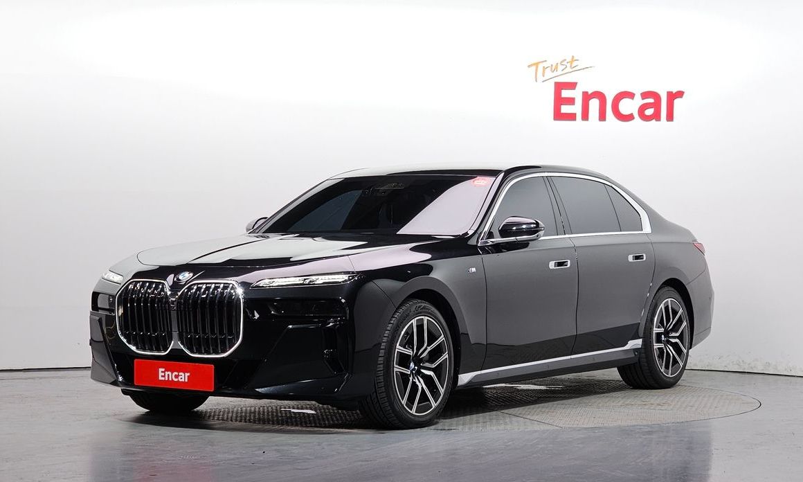 BMW 7-Series 2023