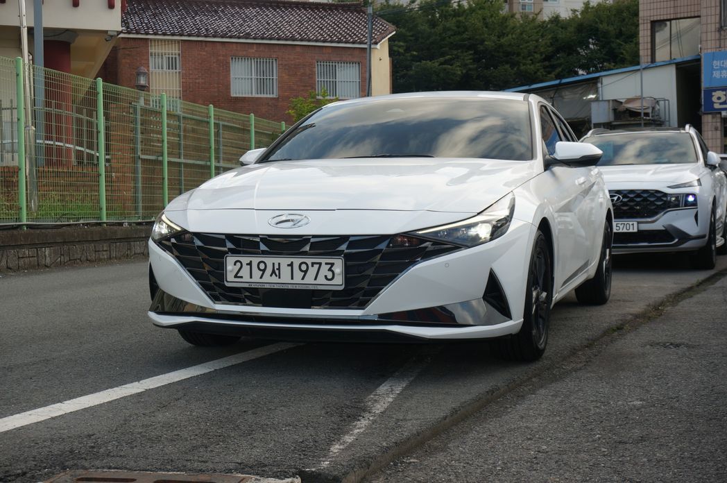 Hyundai AVANTE 2023