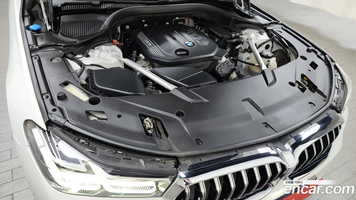 BMW Gran Turismo 2023