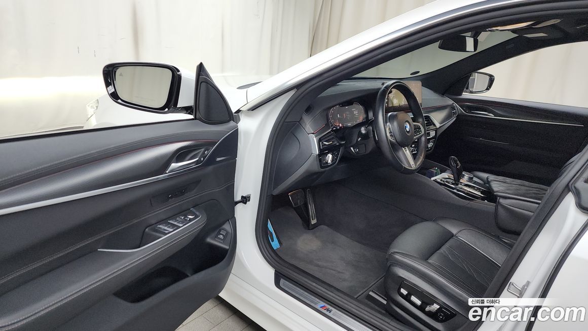 BMW Gran Turismo 2023