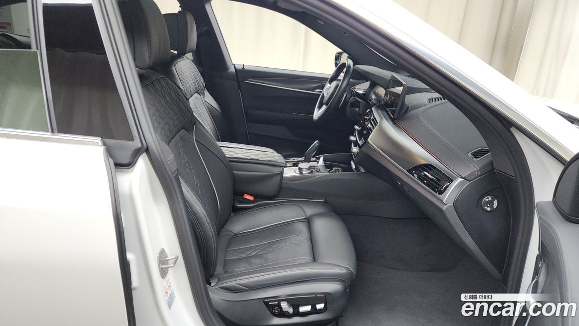 BMW Gran Turismo 2023