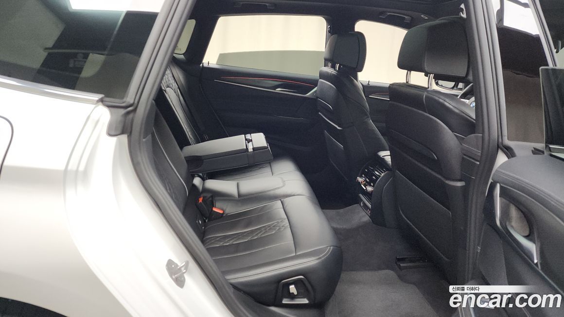 BMW Gran Turismo 2023