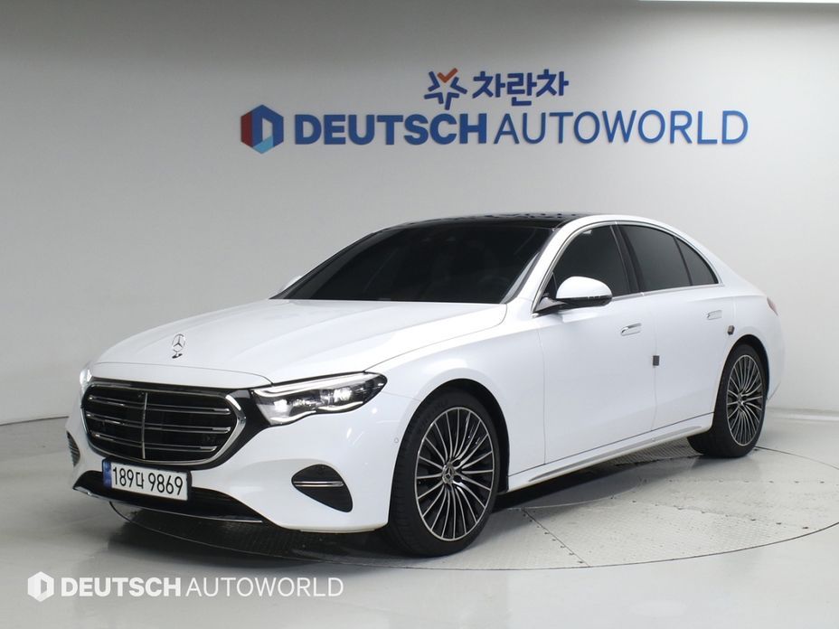 Mercedes-Benz E-Class 2024