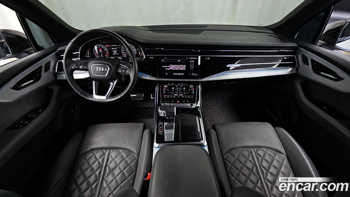 Audi Q7 2021