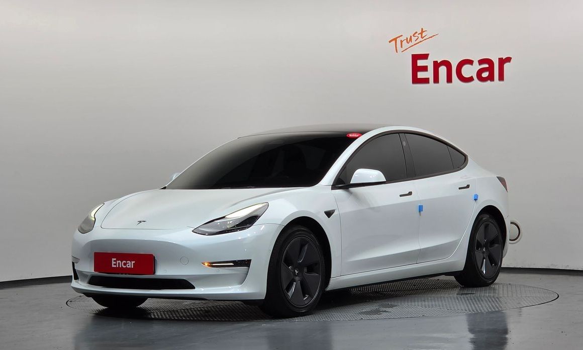 Tesla Model 3 2022