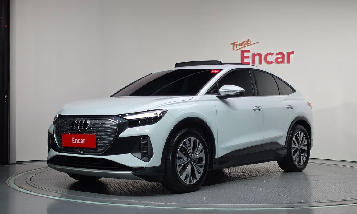 Audi Q4 e-tron 2025
