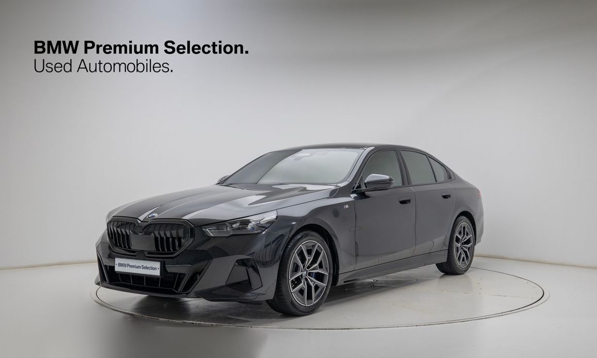 BMW 5-Series 2025