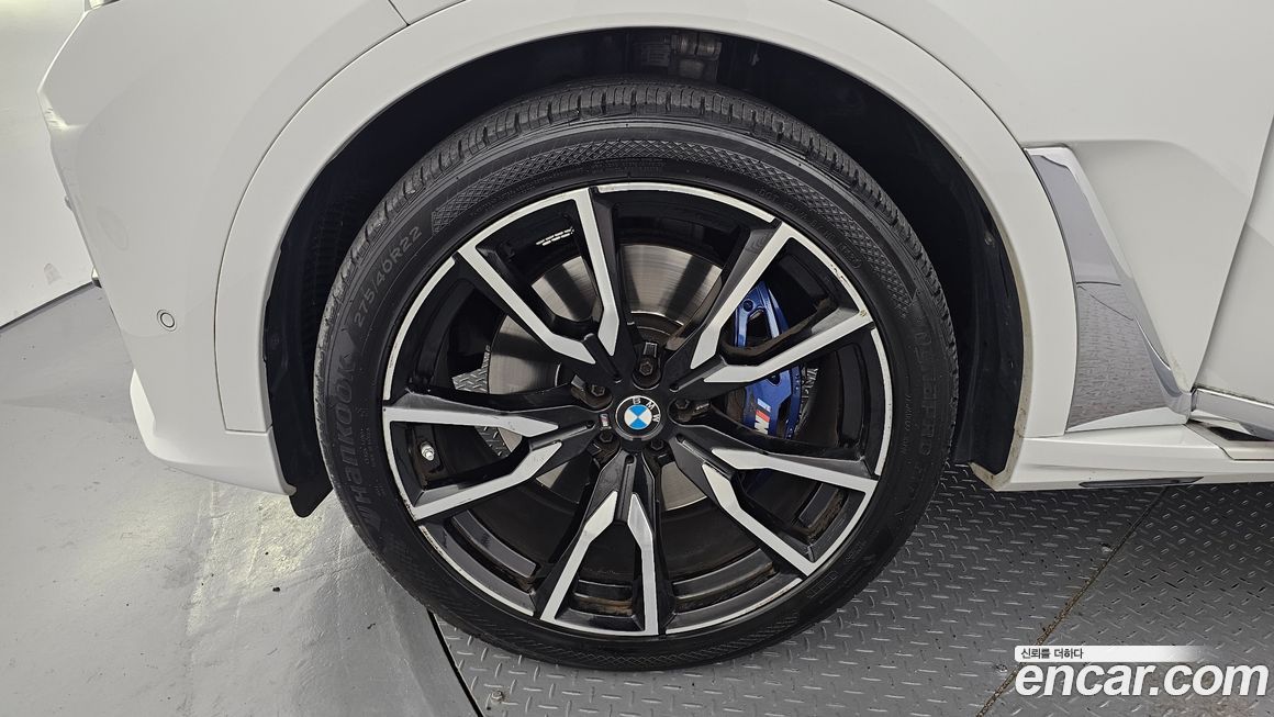 BMW X7 2022