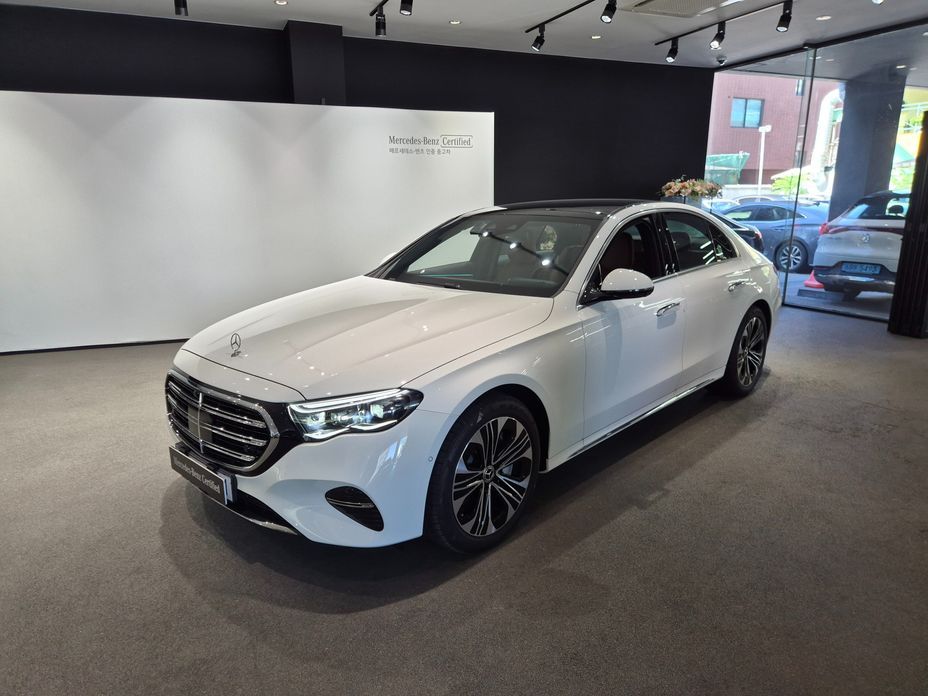 Mercedes-Benz E-Class 2026