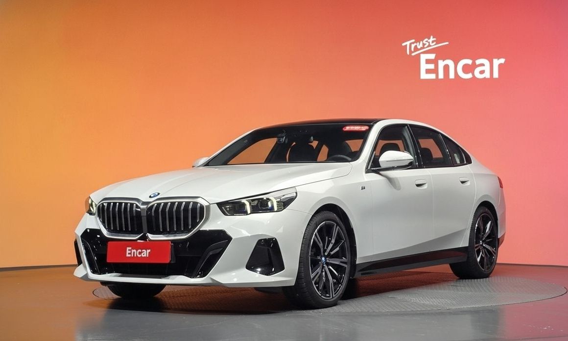 BMW 5-Series 2025