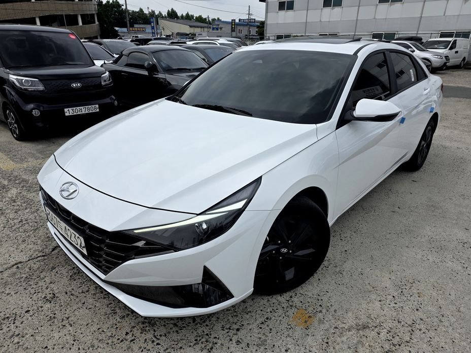 Hyundai AVANTE 2023