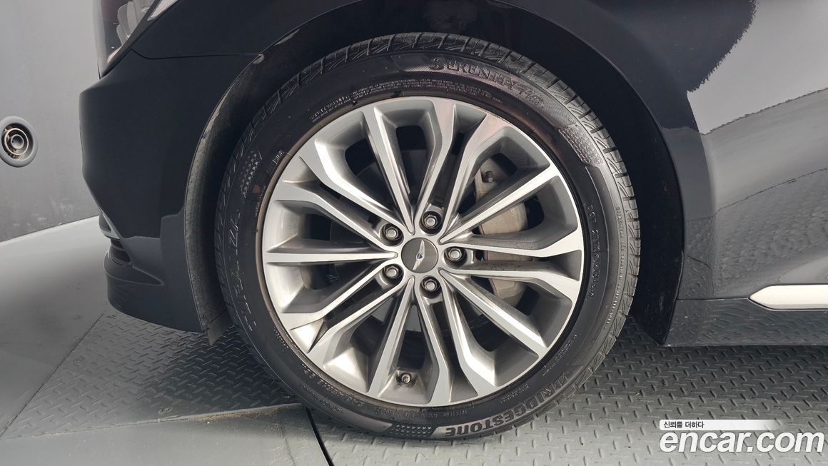 Hyundai Genesis 2015