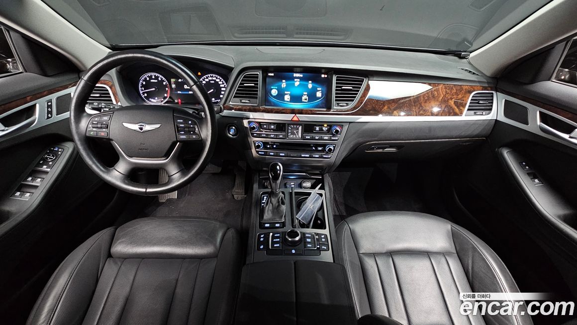 Hyundai Genesis 2015