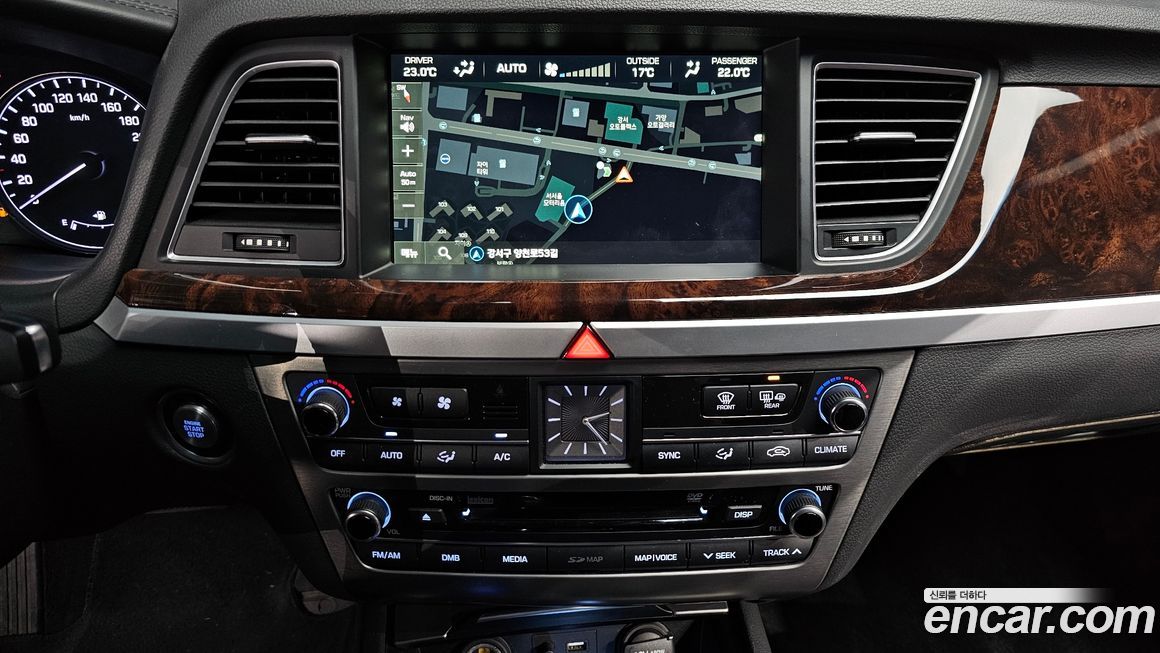 Hyundai Genesis 2015