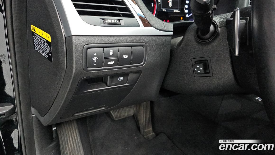 Hyundai Genesis 2015