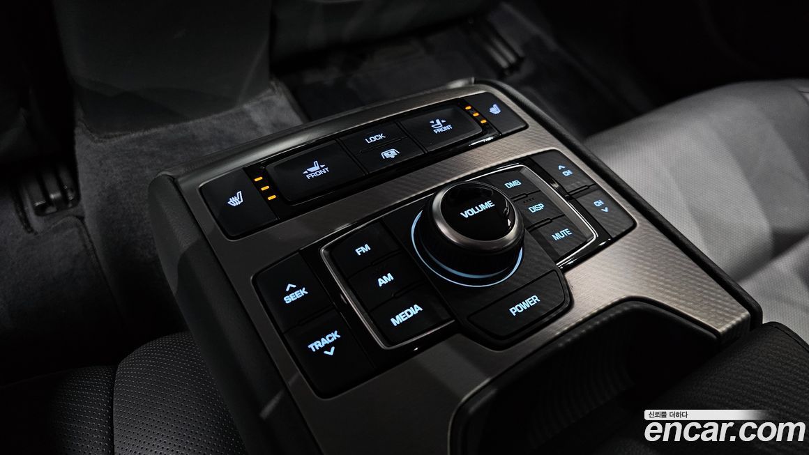 Hyundai Genesis 2015