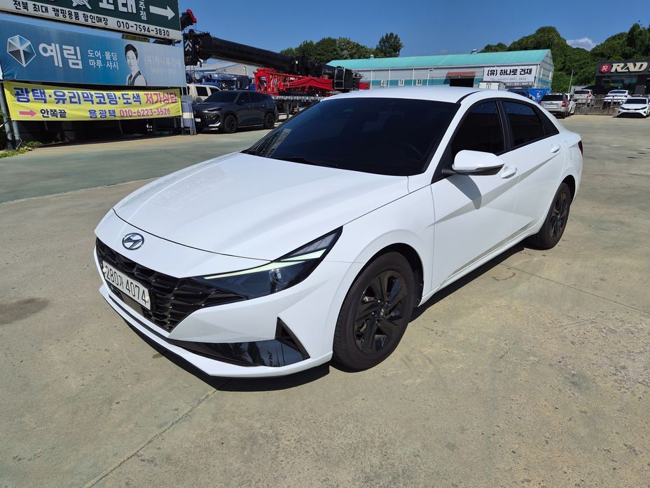 Hyundai AVANTE 2023