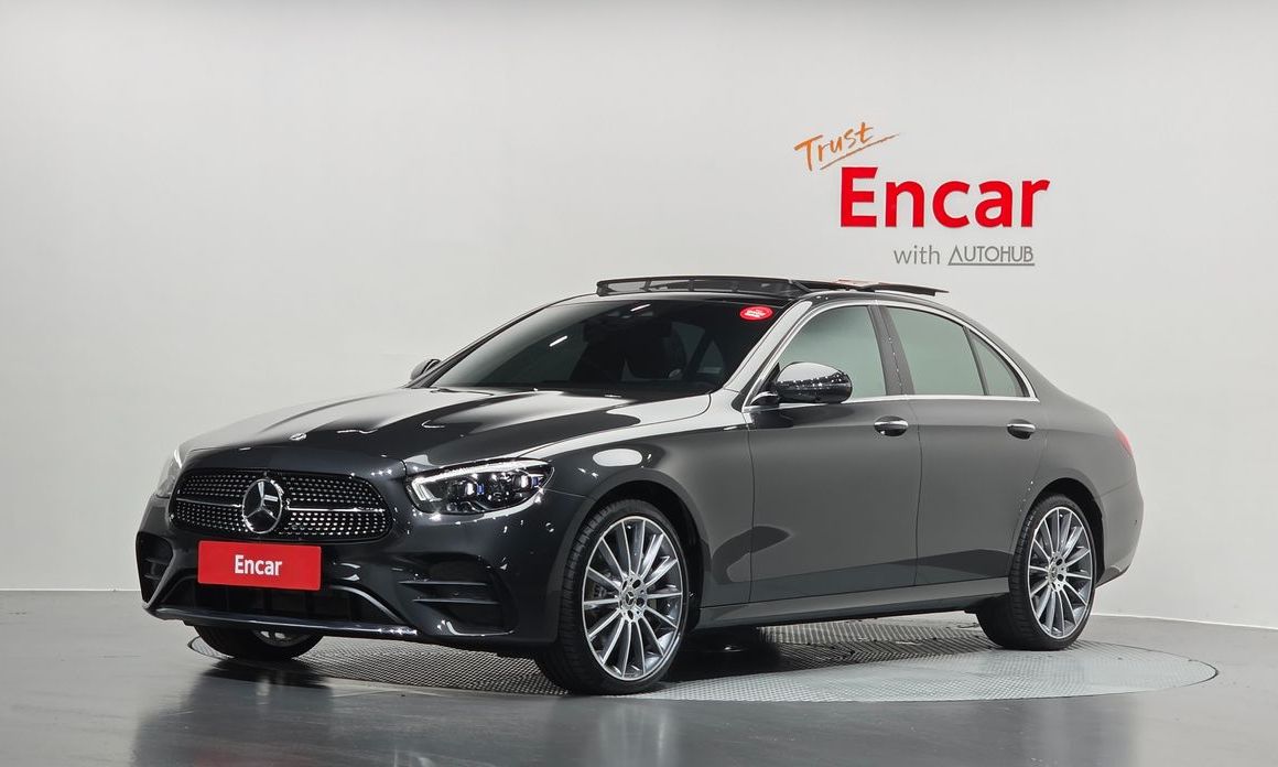 Mercedes-Benz E-Class 2022