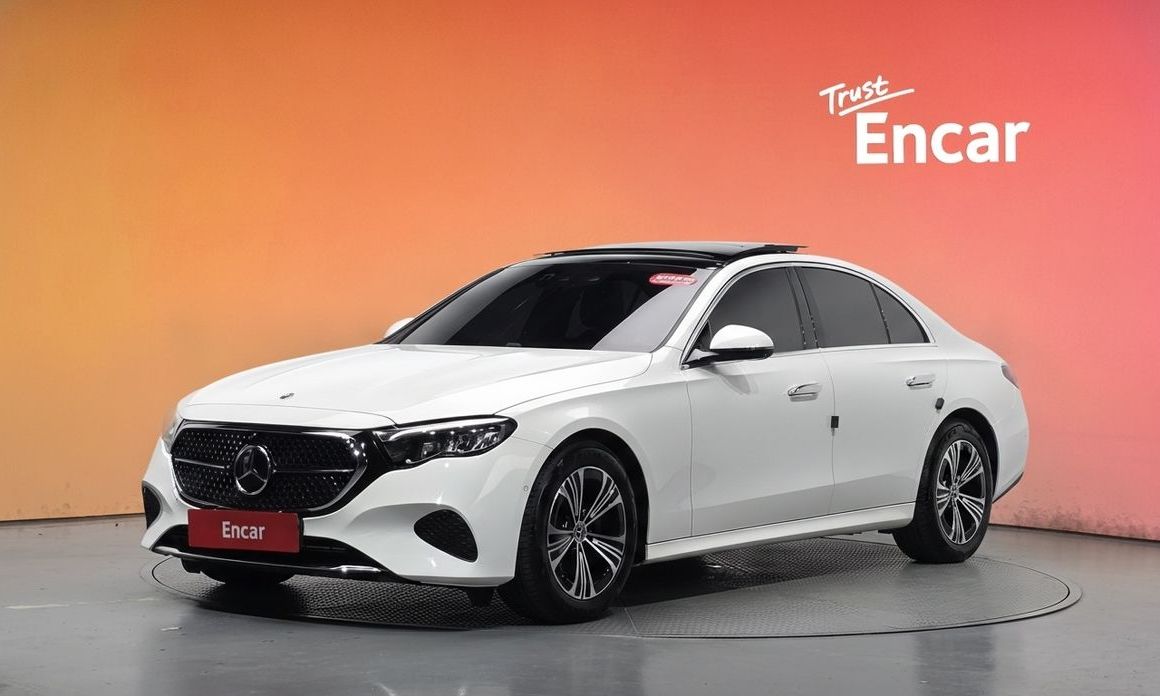 Mercedes-Benz E-Class 2024