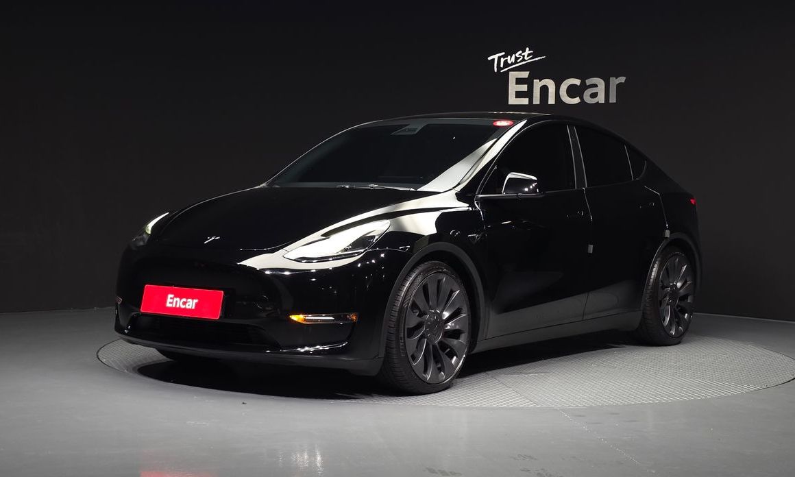 Tesla Model Y 2023
