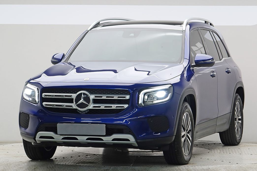 Mercedes-Benz GLB-Class 2021