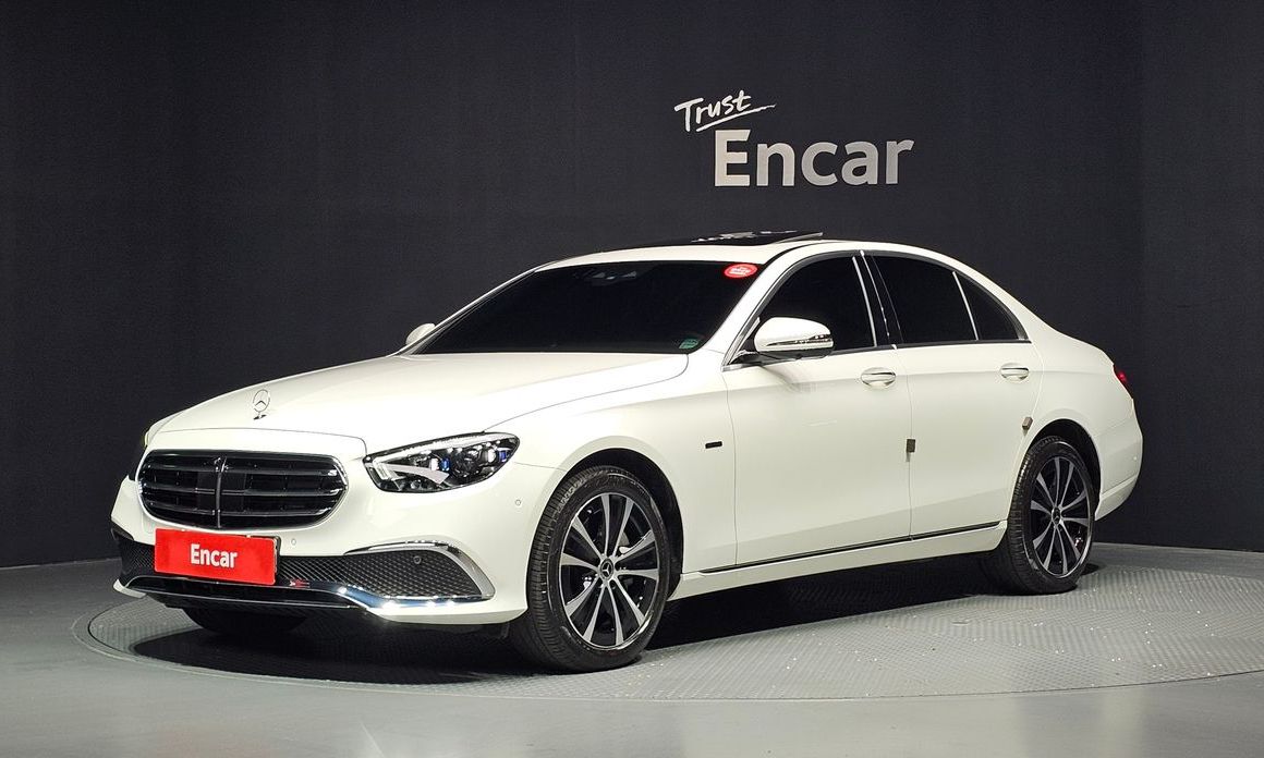 Mercedes-Benz E-Class 2021