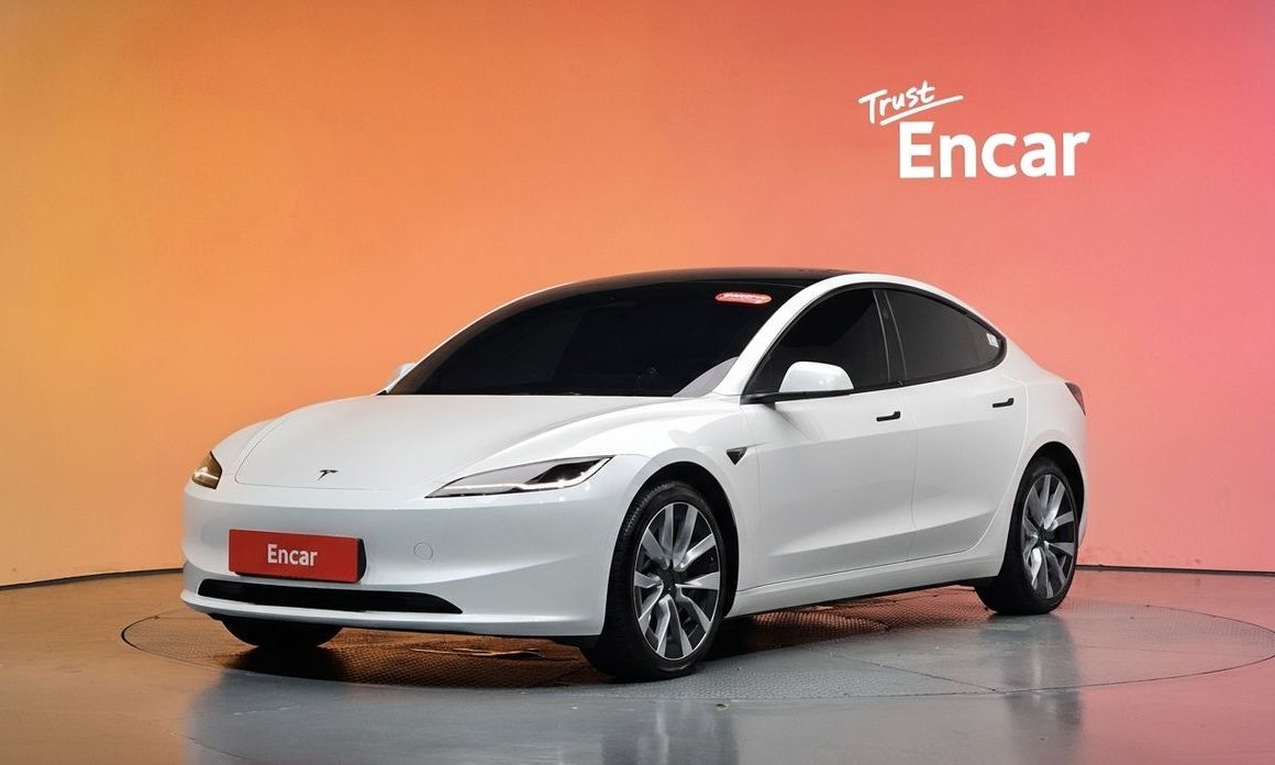 Tesla Model 3 2025