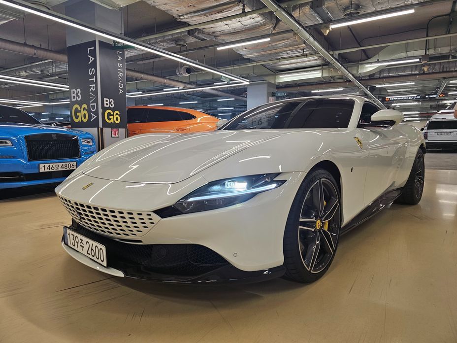 Ferrari Roma 2021