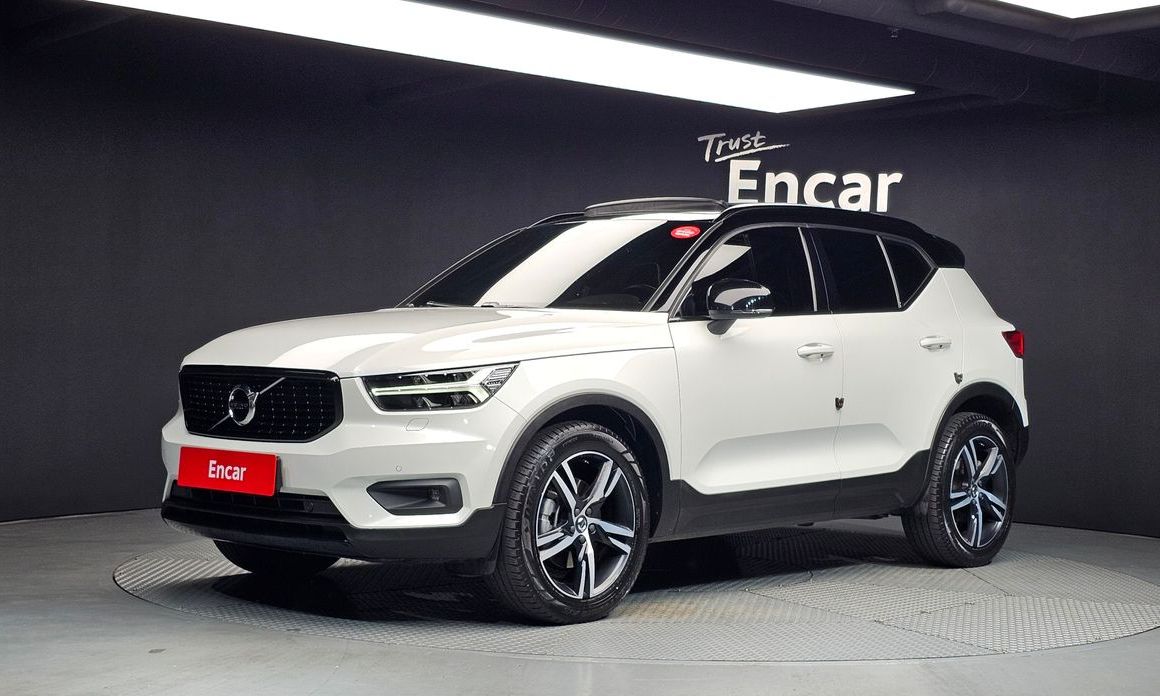 Volvo XC40 2021