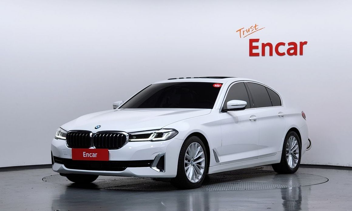 BMW 5-Series 2023