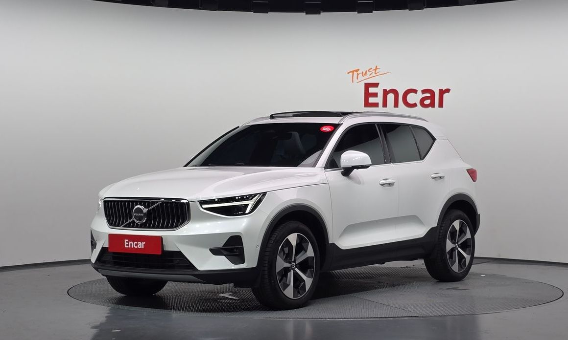 Volvo XC40 2024