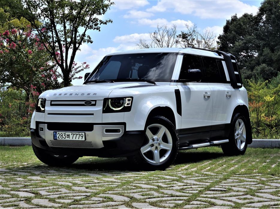 Land Rover Defender 2020
