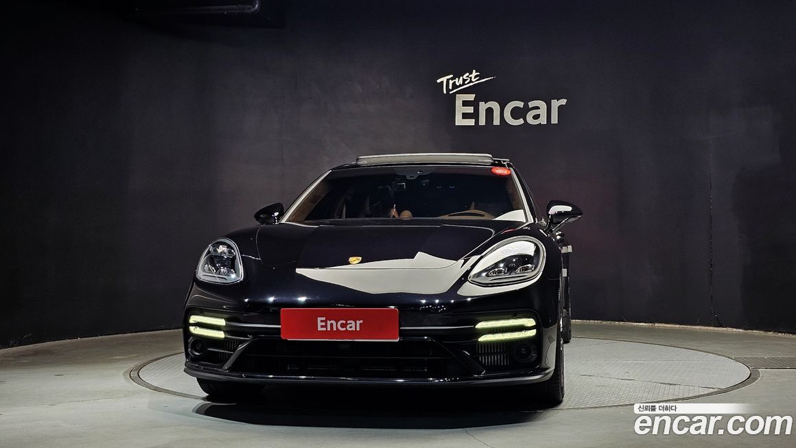 Porsche Panamera 2022