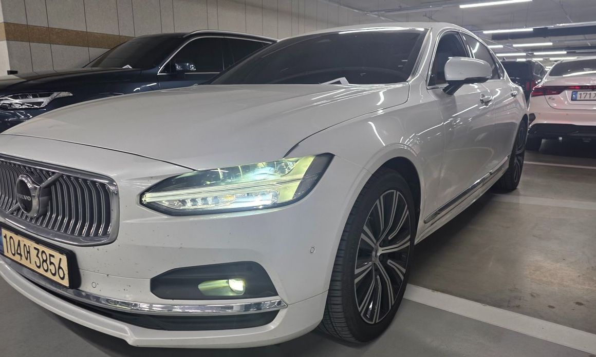 Volvo S90 2023