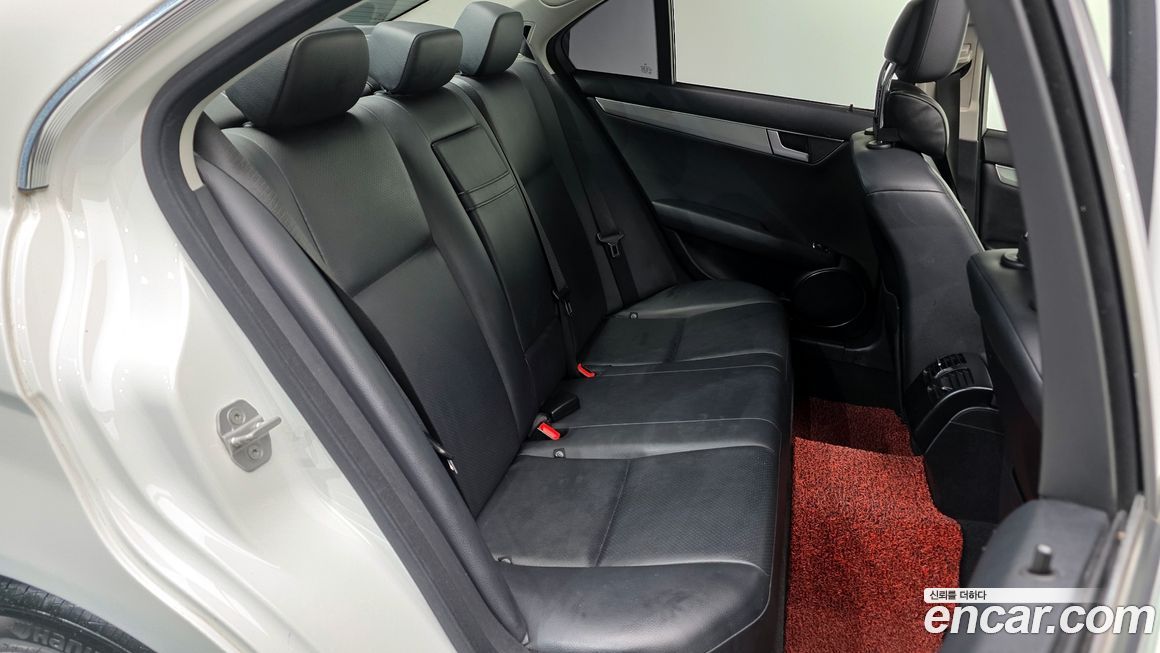 Mercedes-Benz C-Class 2013