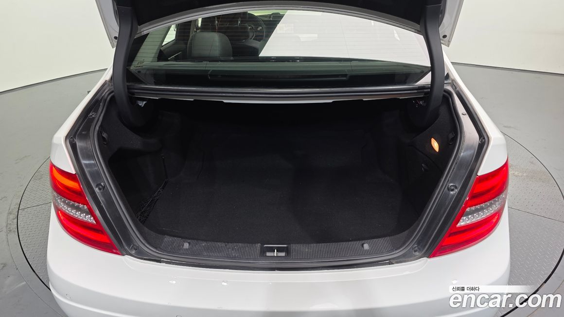 Mercedes-Benz C-Class 2013