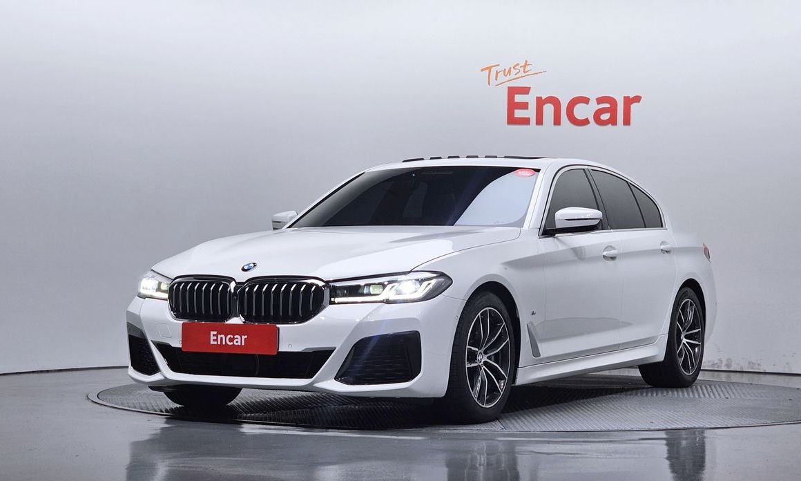 BMW 5-Series 2023