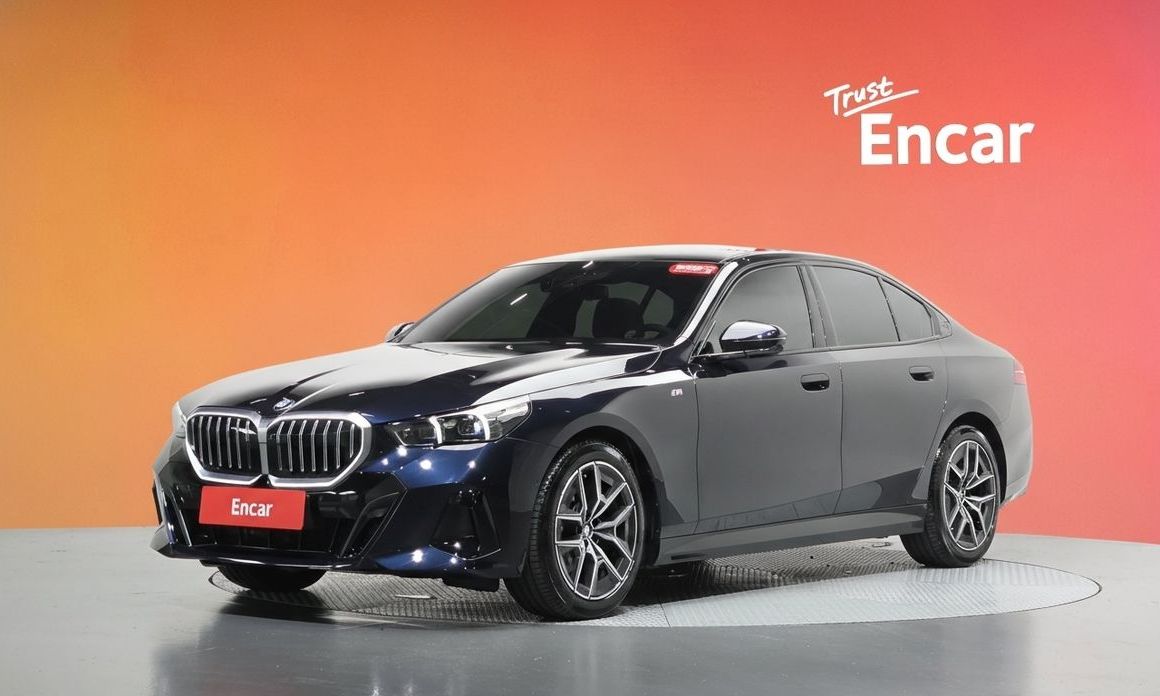 BMW 5-Series 2025