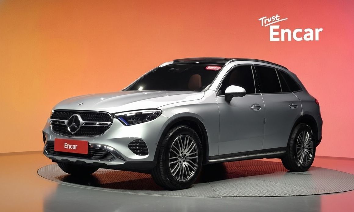 Mercedes-Benz GLC-Class 2025