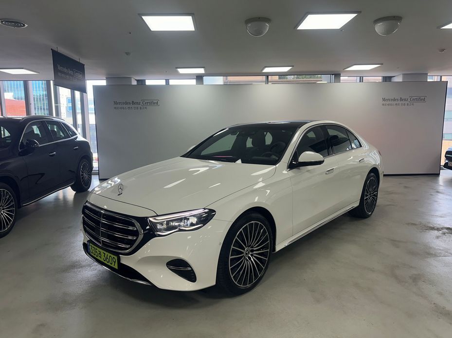 Mercedes-Benz E-Class 2025