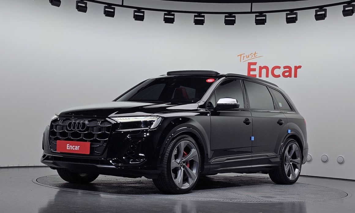 Audi SQ7 2025