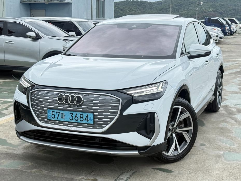 Audi Q4 e-tron 2022