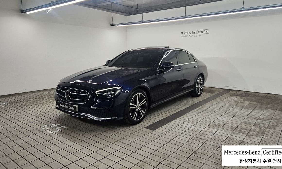 Mercedes-Benz E-Class 2022