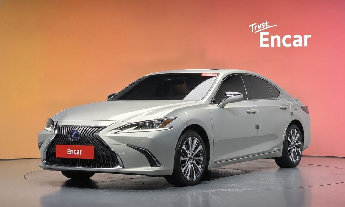 Lexus ES 2019