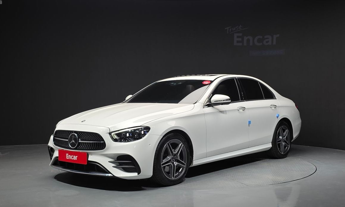 Mercedes-Benz E-Class 2023